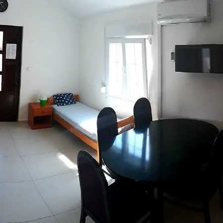 Apartment Dubravka Pirovac