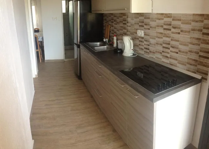 Dubravka * ピロヴァッツ