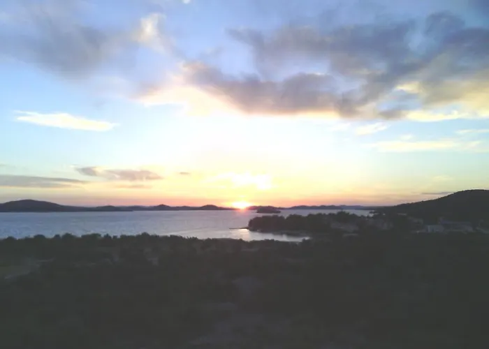 Dubravka * ピロヴァッツ