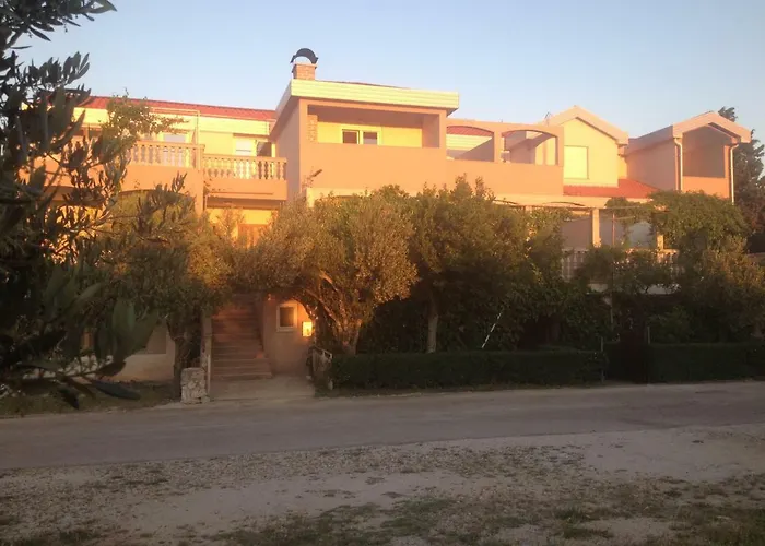 アパート Dubravka