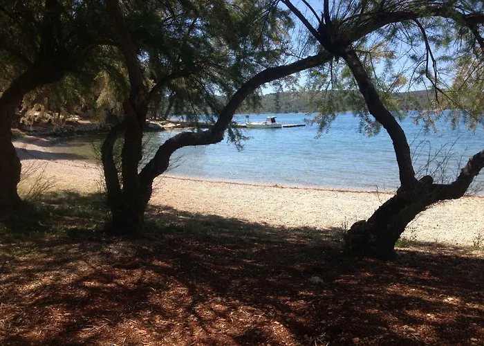 Dubravka アパート ピロヴァッツ