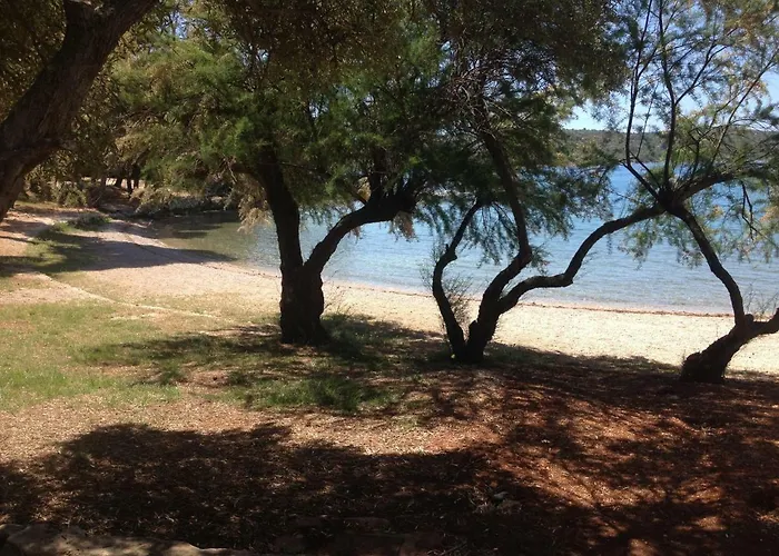 Dubravka * ピロヴァッツ