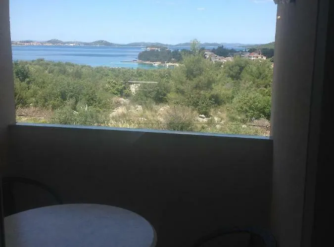 アパート Dubravka ピロヴァッツ