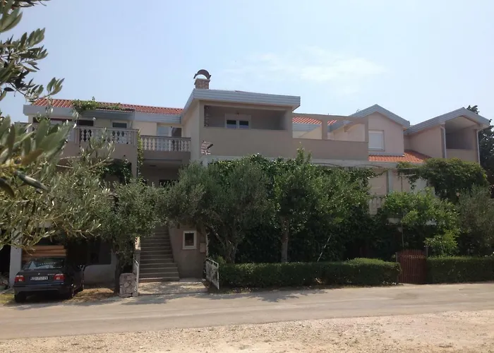 アパート Dubravka