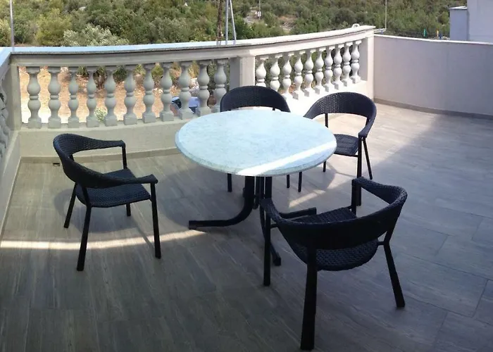 アパート Dubravka ピロヴァッツ