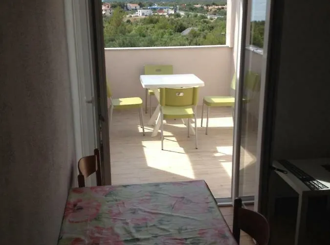 Dubravka アパート *