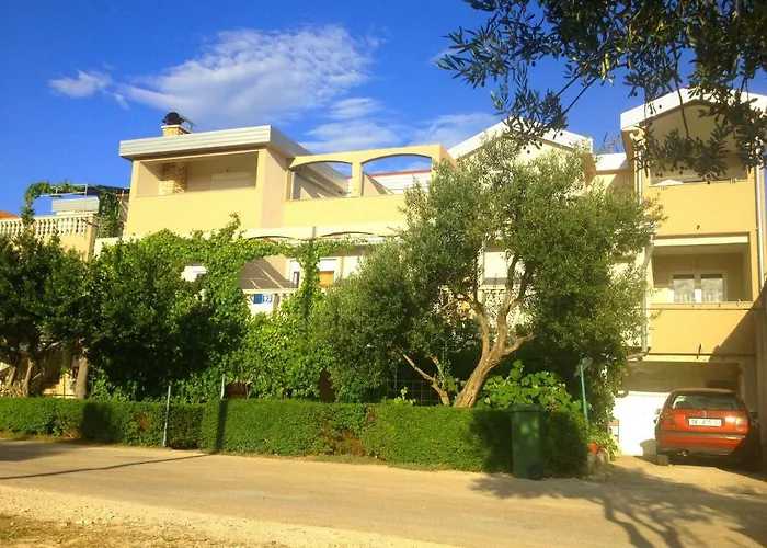 Dubravka ピロヴァッツ